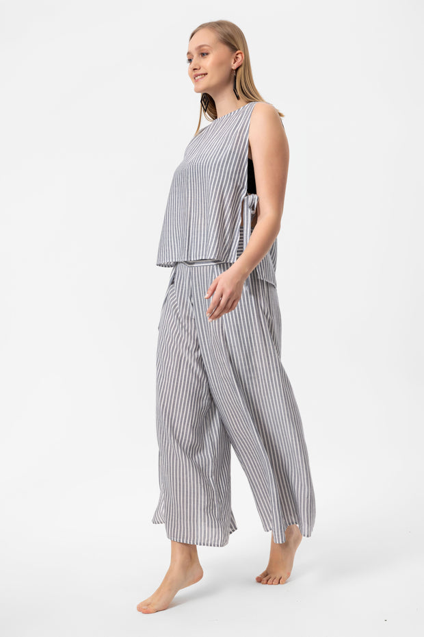 Gray Stripes Yırtmaçlı Pantalon